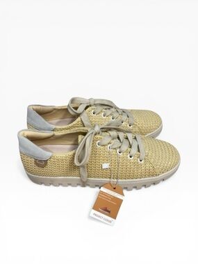 NWT Project Cloud PAISLEY Women Sneaker Vegan Leather Lightweight Black Size 8